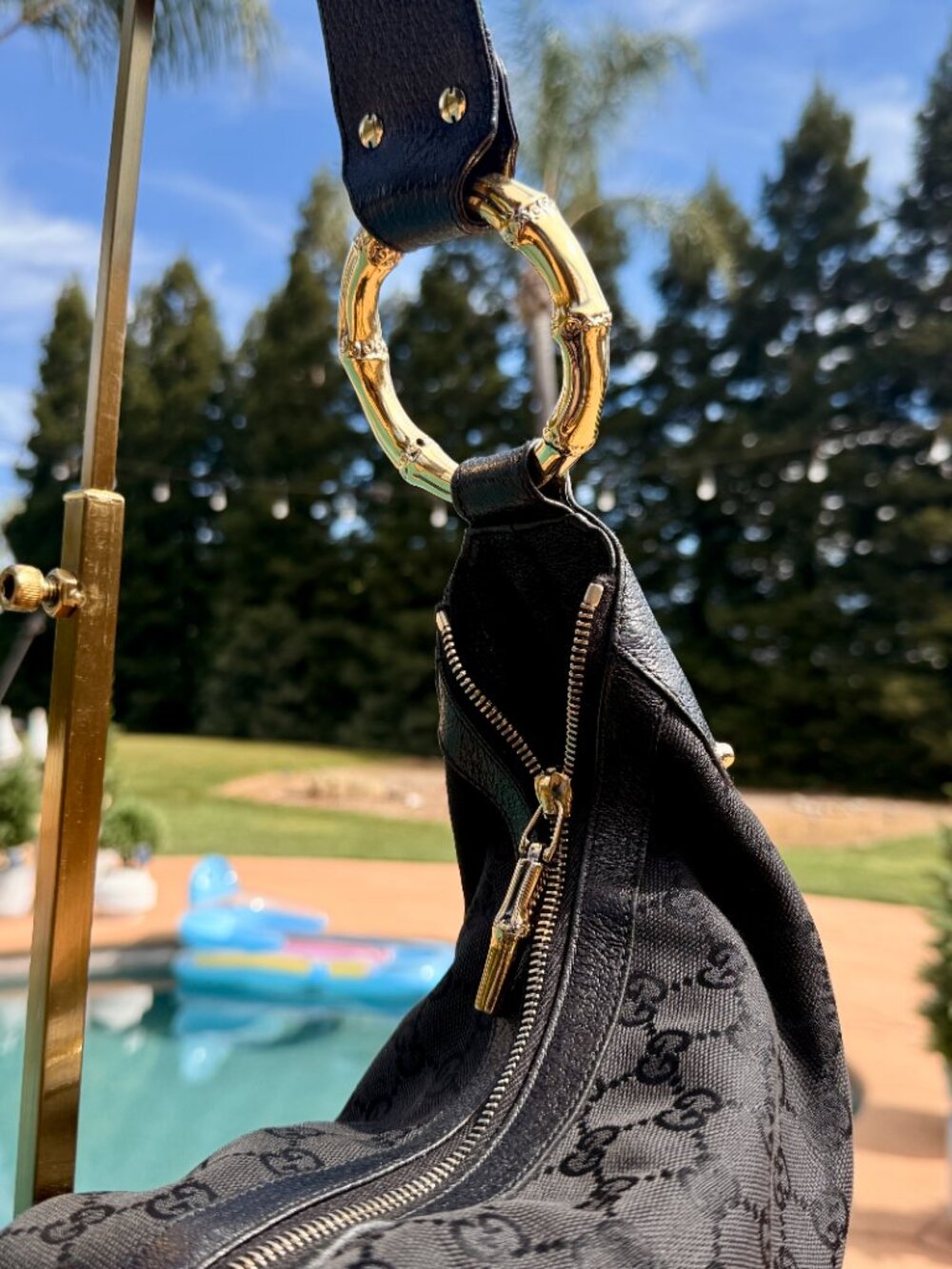 Gucci Vintage Hobo w/ Gold Bamboo Hardware - Picture 4 of 4